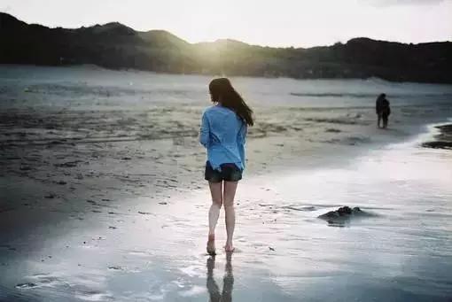 太重感情，会很辛苦