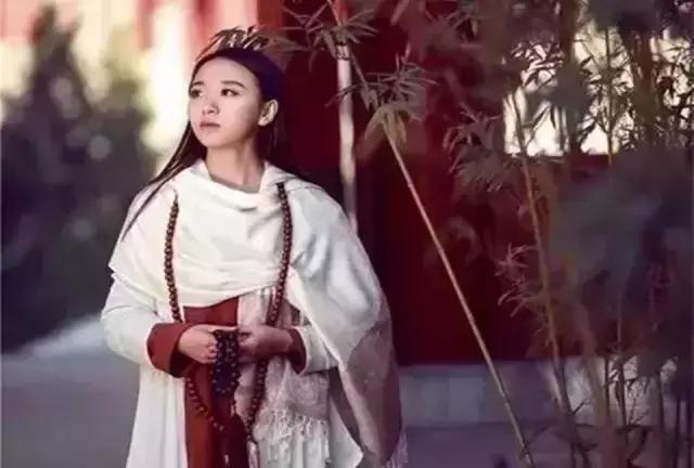 你太精，我太傻，不适合一起玩耍！