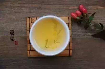 别惯坏，不领情的人；别喂饱，不感恩的心