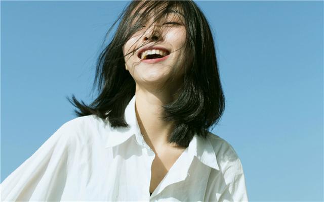 生活就算是做梦，我们也要做一个像样子的梦
