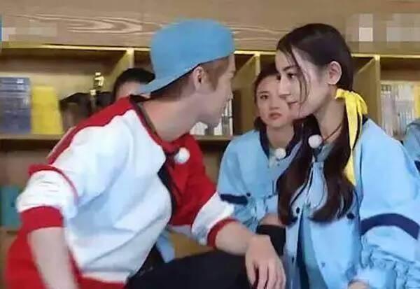 迪丽热巴从小到大，美得不需要理由