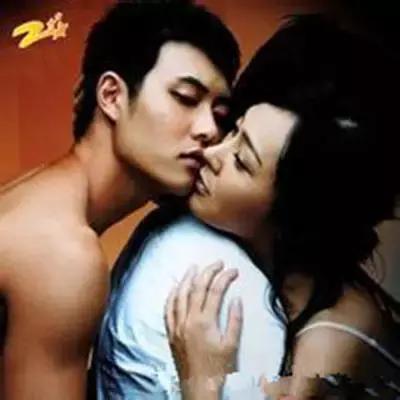 男人有钱，和谁都有缘，女人有钱……