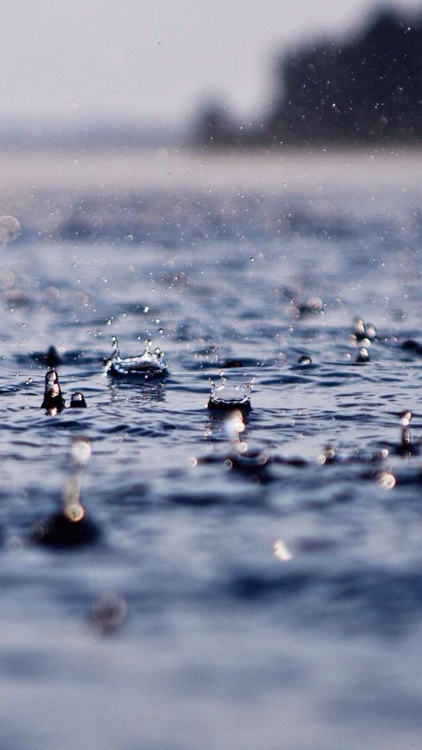 流年清浅，最美不过下雨天