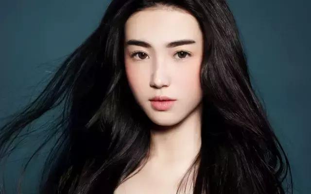 女人的美丽，是灵魂深处闪烁出的一种从容与淡定