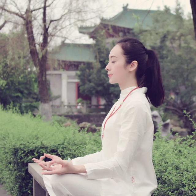 待你了无牵挂，随我修行可好