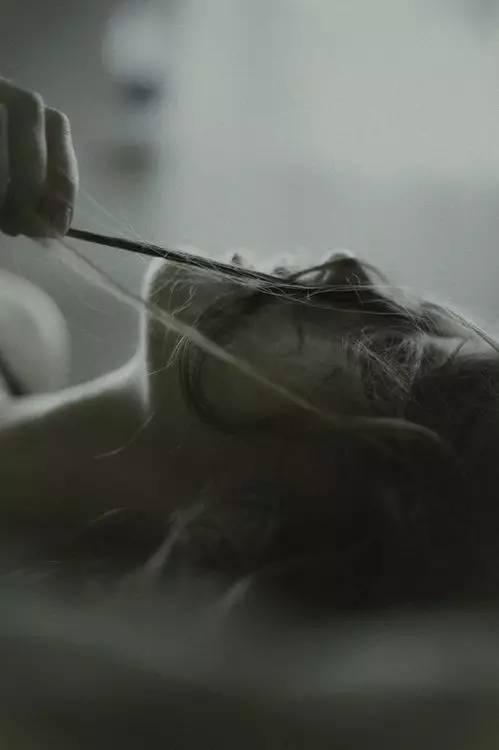 科学研究表明：“鬼压床”现象，原来比深度睡眠更重要
