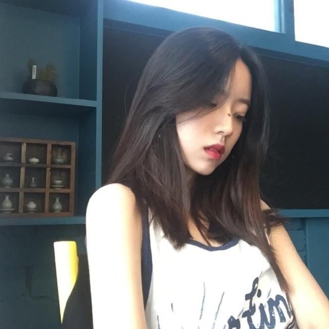 心语：谁能一如既往，不改初见模样