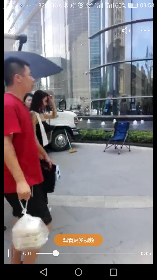 前方高能！赵丽颖新剧路透来袭，网友：衣服越来越美了，高糊的图也挡不住颖宝的美颜与曼妙的身姿