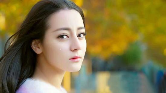 姑娘，请用尽全身力气去爱