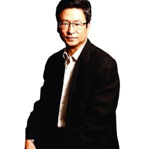白岩松：冷静旁观，热血相待