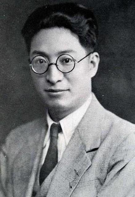 郑振铎一生搜书、藏书，爱书即爱国救书即救国
