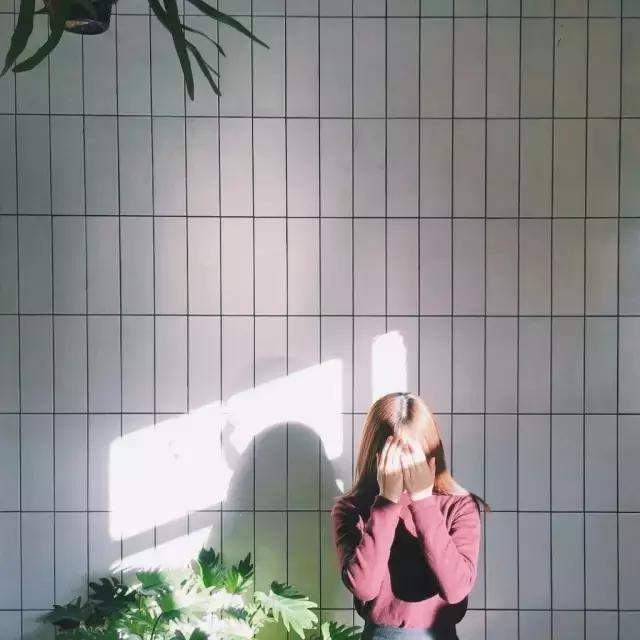 你放不下的人 或许早已找到了代替你的人