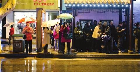 守一窗夜雨，念一场缠绵