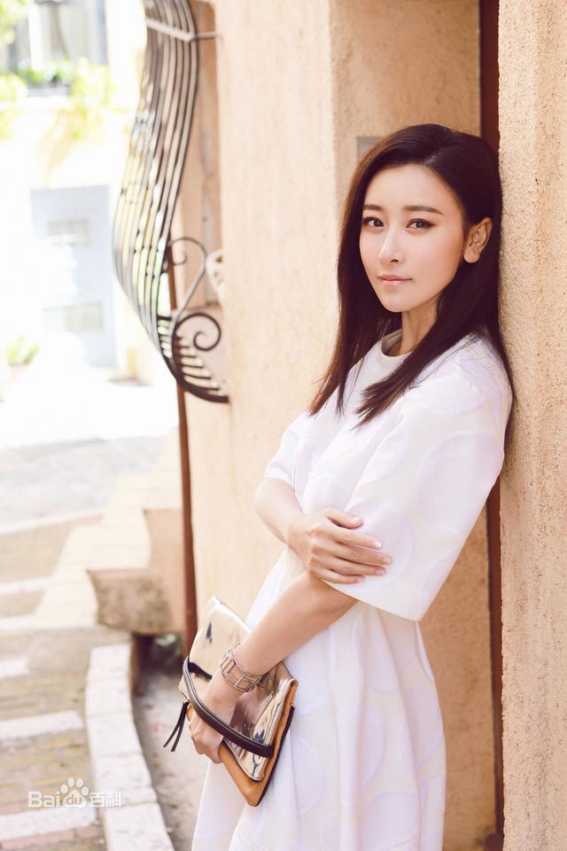 “丑女”原来这么美，他竟这么帅，这部剧还记得吗？