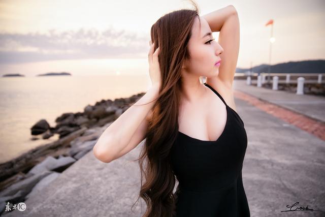 前妻嫌我没出息，和我离婚，五年后再见面她哭了