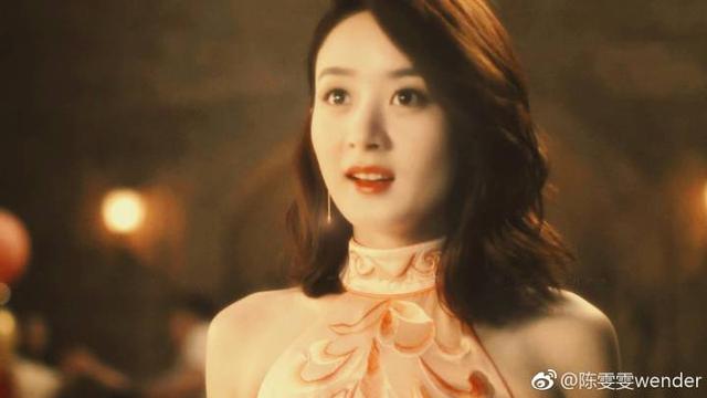 赵丽颖德芙代言图曝光，网友：抱颖宝回家，瘦的都认不出了