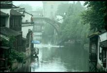 江南入梦，雨洒寒窗